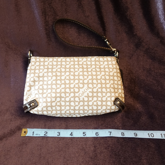 Coach Penelope Op Art Handbag/Clutch/Wristlet - Picture 5 of 8